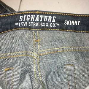 Signature skinny Levi Strauss